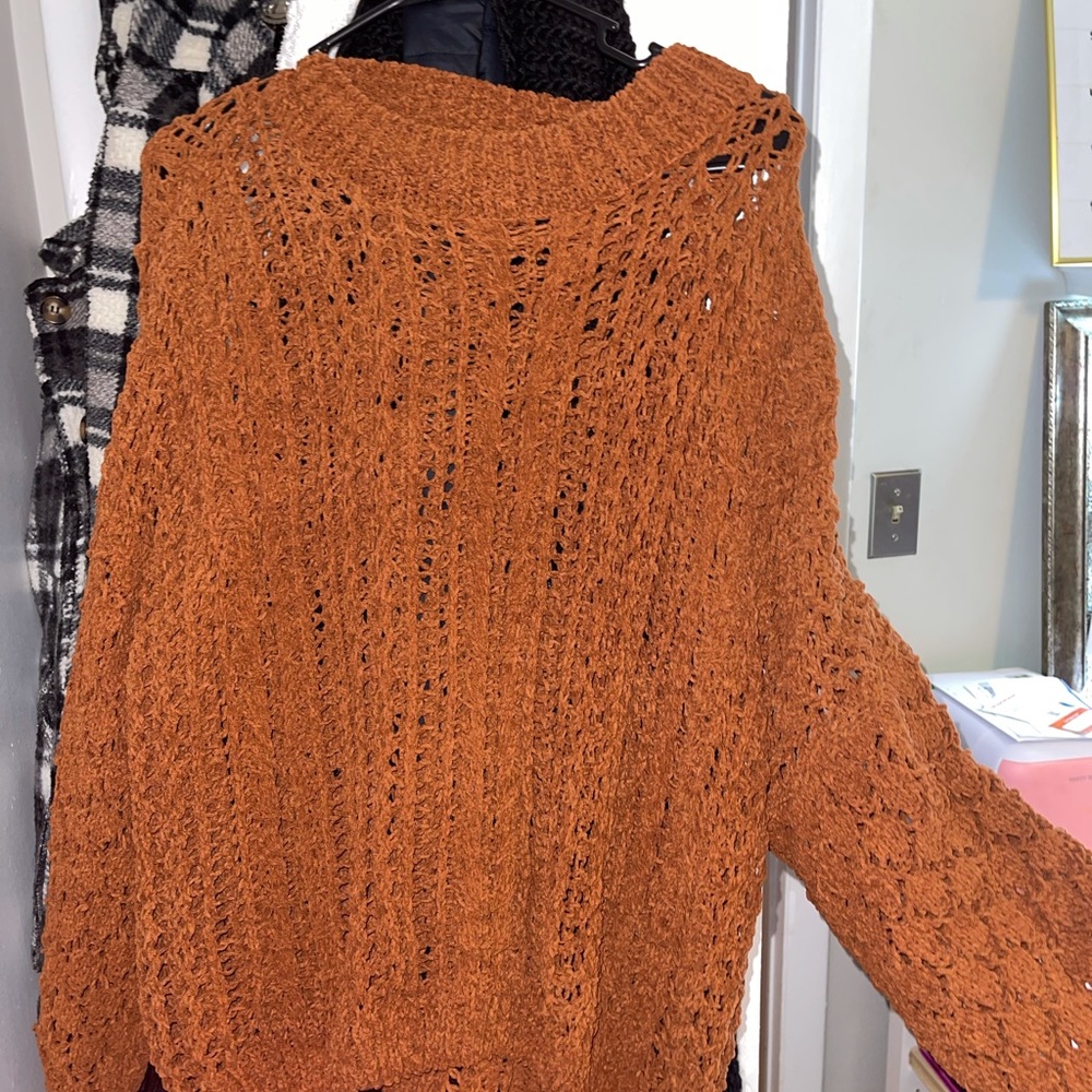 Rust sweater - Picture 2 of 2